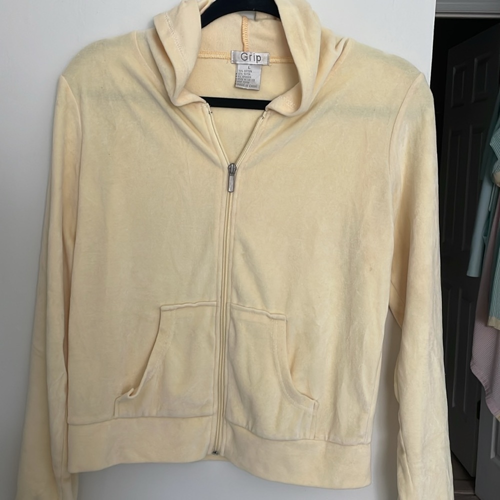 ✨BUTTER YELLOW ZIPUP✨ - Picture 1 of 6